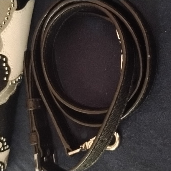 MICHEAL KORS FLOWER CROSSBODY - Picture 3 of 11